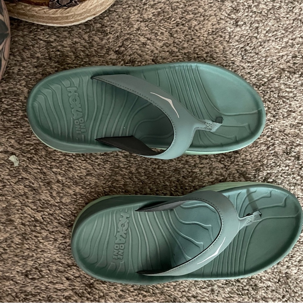 Hoka flip flop sandal